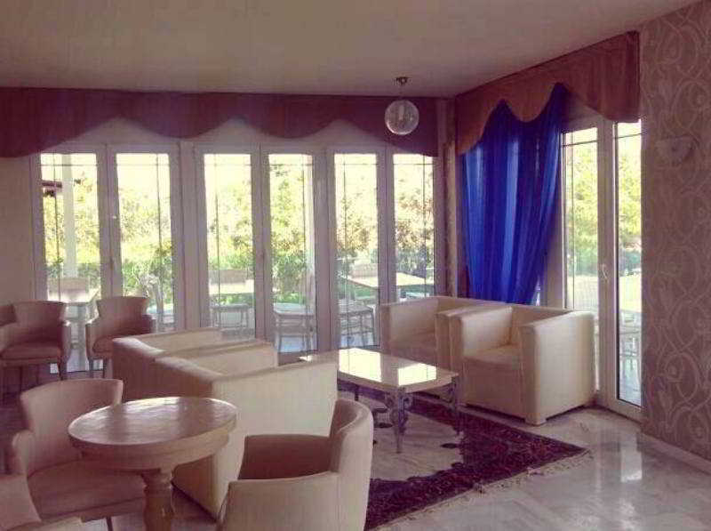 Al Mare Hotel โปไลโครโน ภายนอก รูปภาพ